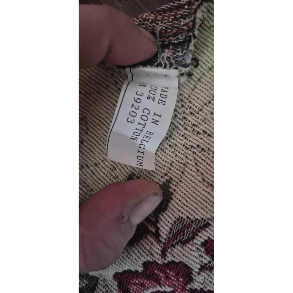 Vintage‎ Floral Woven Tapestry Table Topper 23x23 Made in Belgium